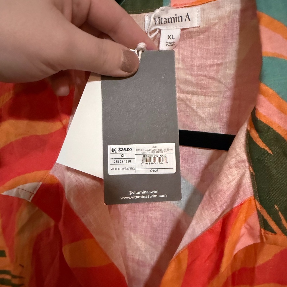 NWT Vitamin A Linen Hawaiian Print Button-Down Shirt Swim Cover - Picture 3 of 5